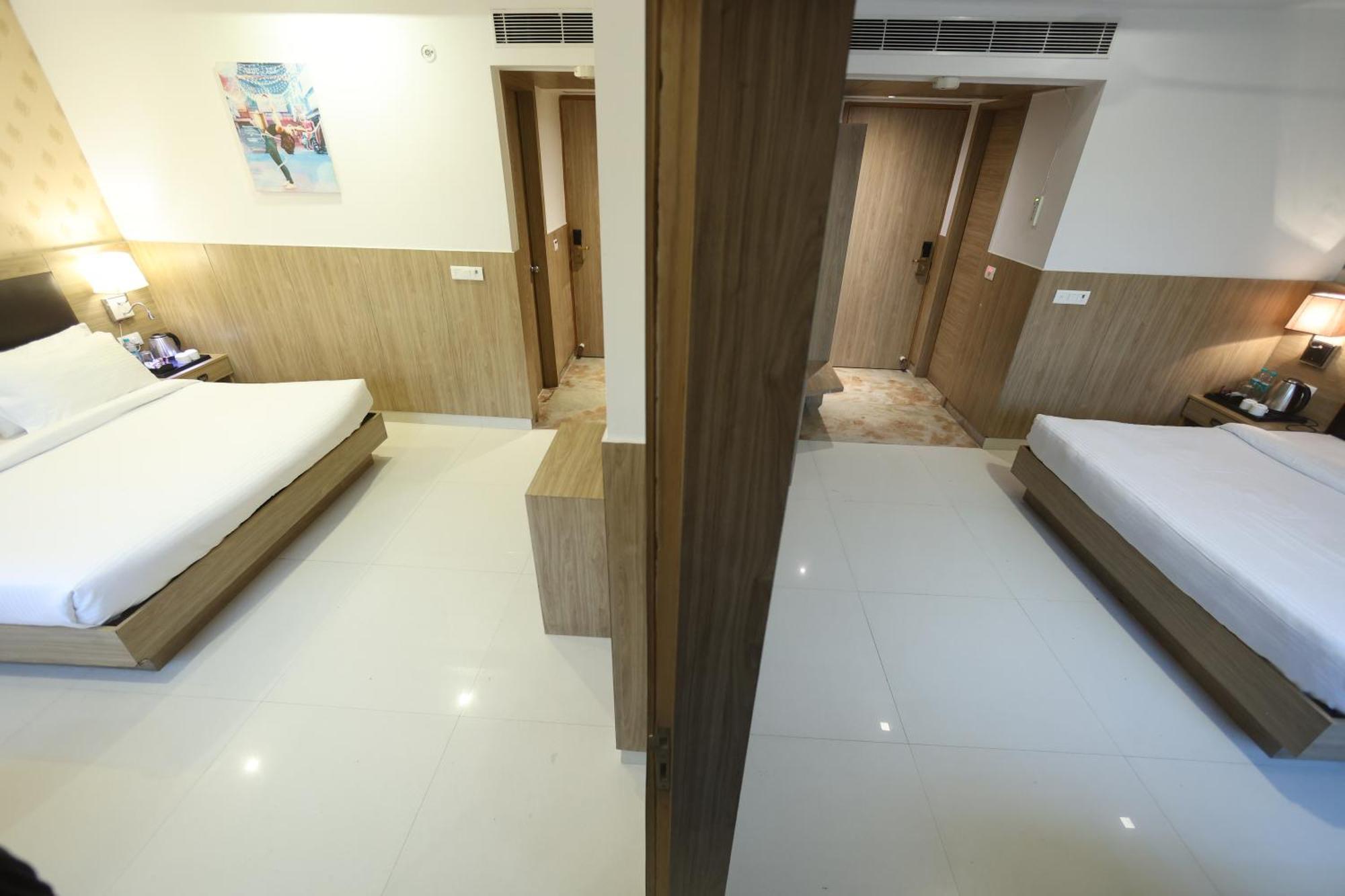 Hotel Elevate Near Delhi Airport