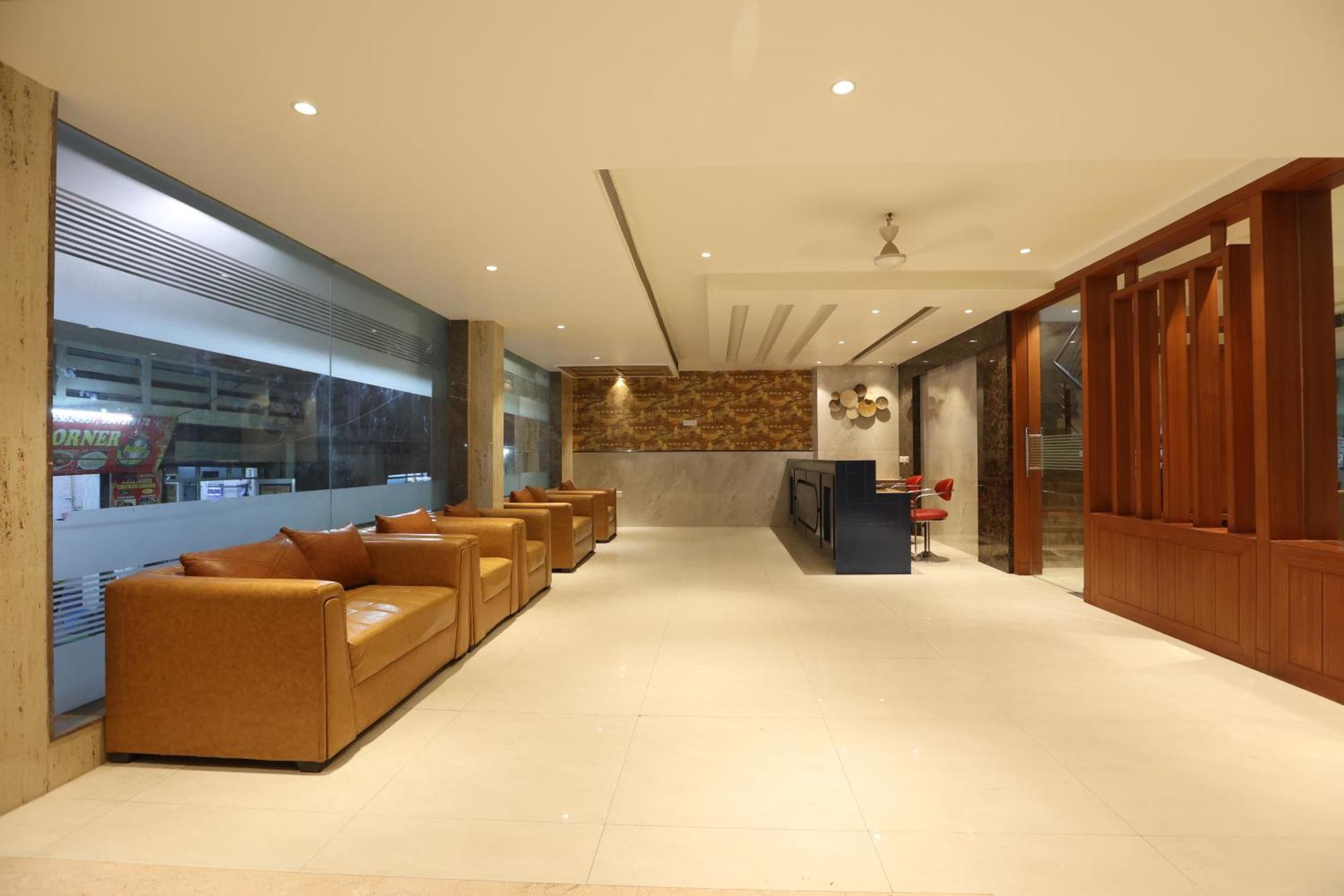 Elevate Near Delhi Airport 4*
